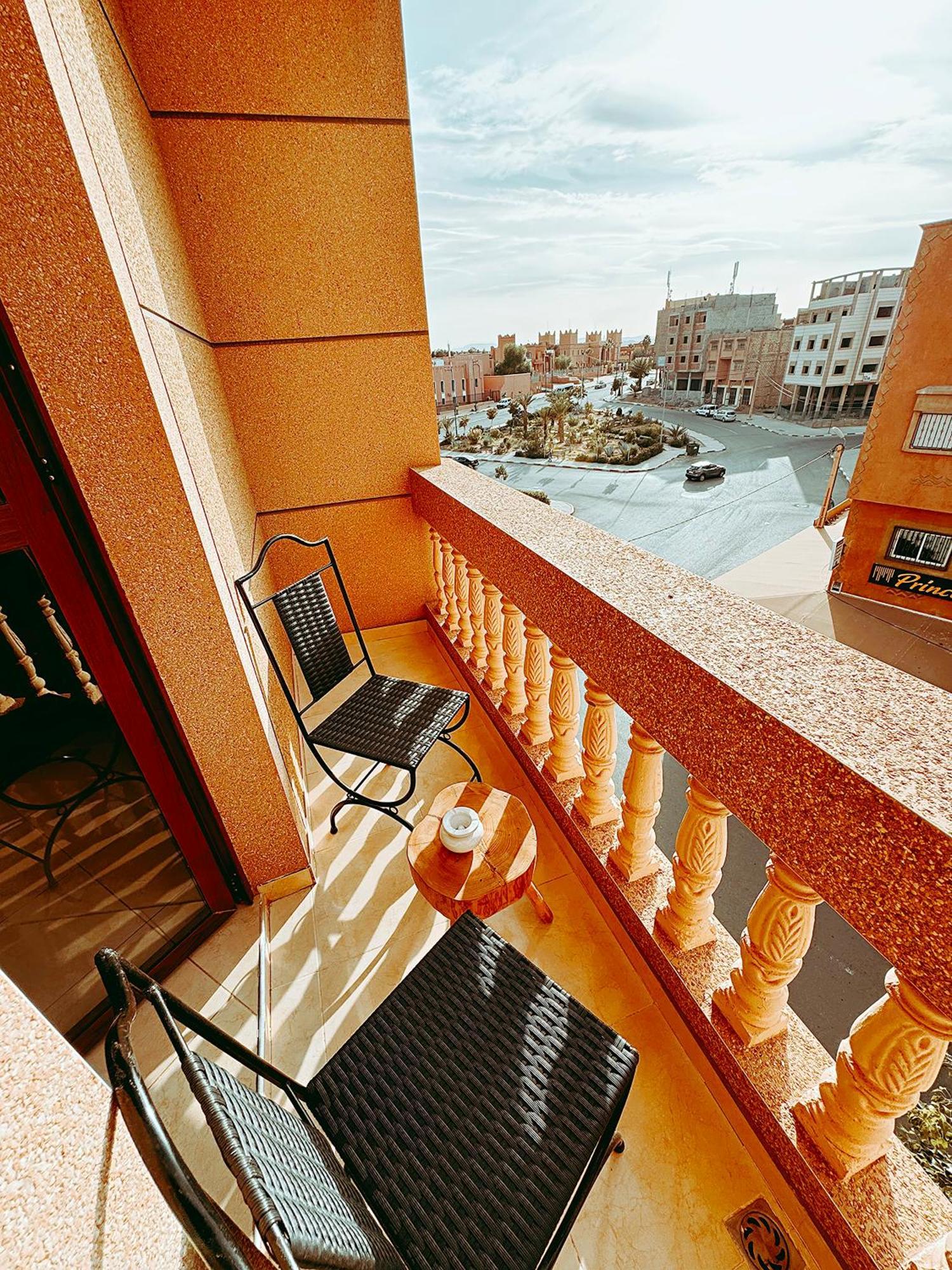Chay - Appartements A Ouarzazate Exterior photo